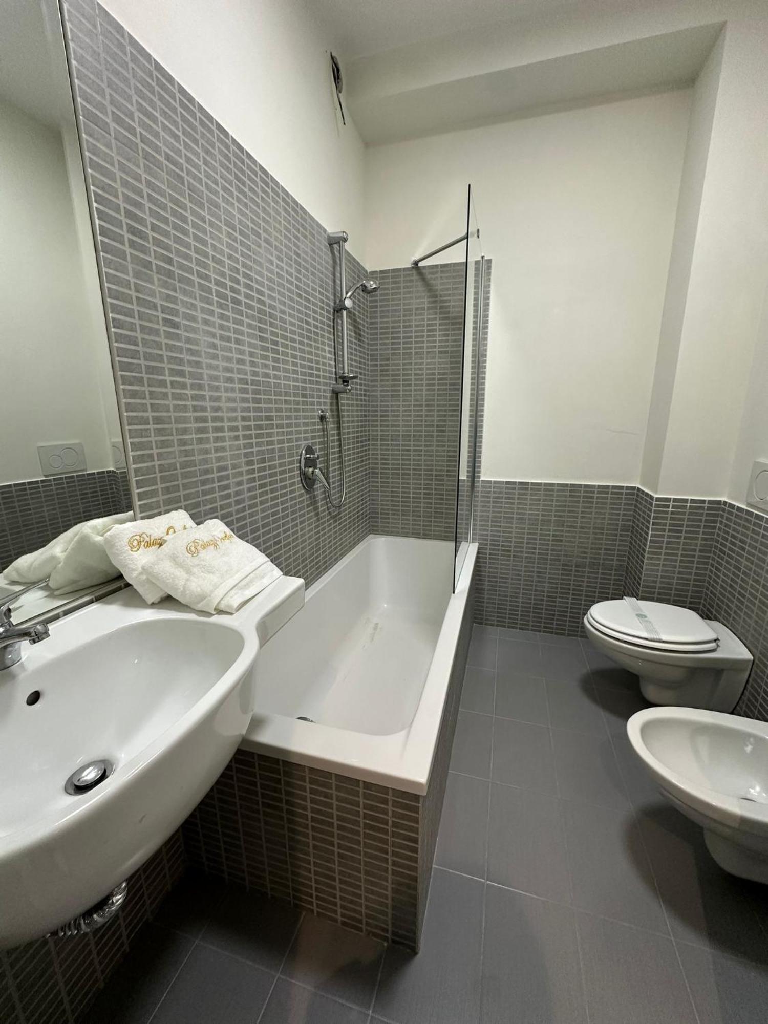 Palazzorefici Neapol Zewnętrze zdjęcie
